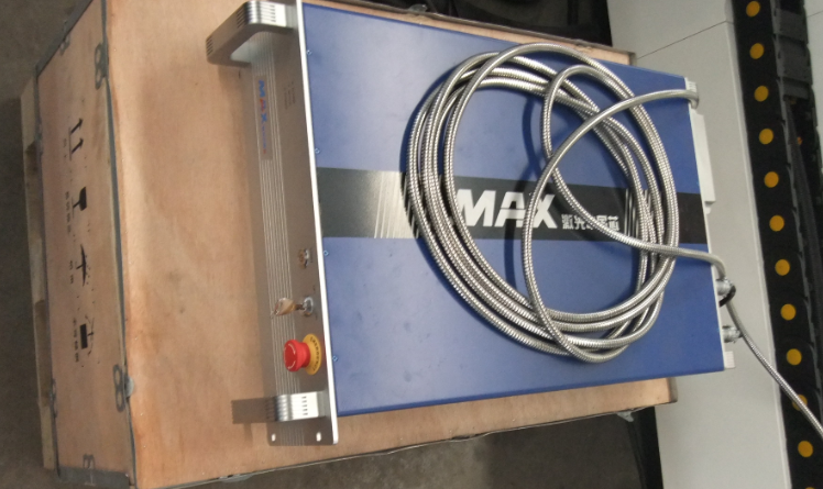 1.5KW Metal Tube Fiber Laser Cutting Machine for Cutting Round Tube, Square Tube
