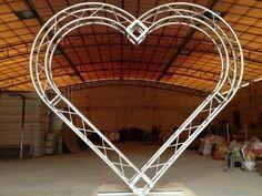  Pink / White Circular Wedding Truss Spigot Heart Shaped 4 - 6 parts Manufactures
