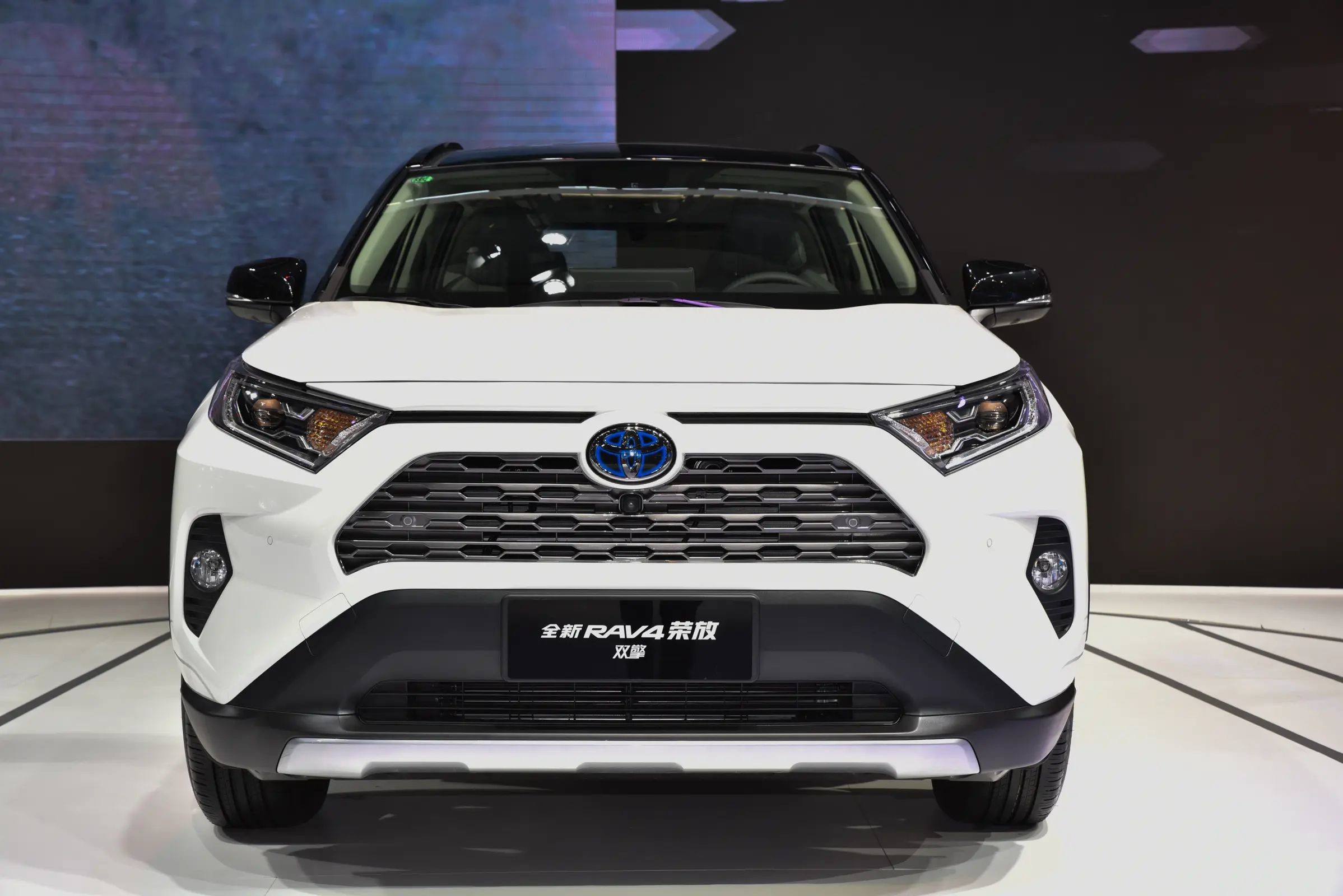 180km/h Max speed Toyota Petrol Car RVA4 5 Door 5 Seats SUV