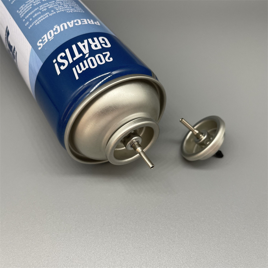 Efficient Butane Lighter Gas Refill Mechanism - Quick Refilling Solution for Everyday Use