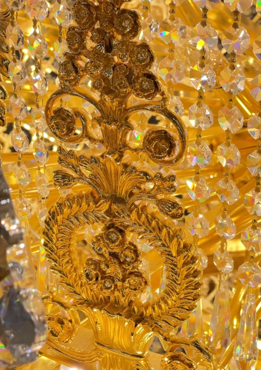 ODM OEM Golden Luxury Large Modern Entry Chandeliers For High End Commercial Buildings