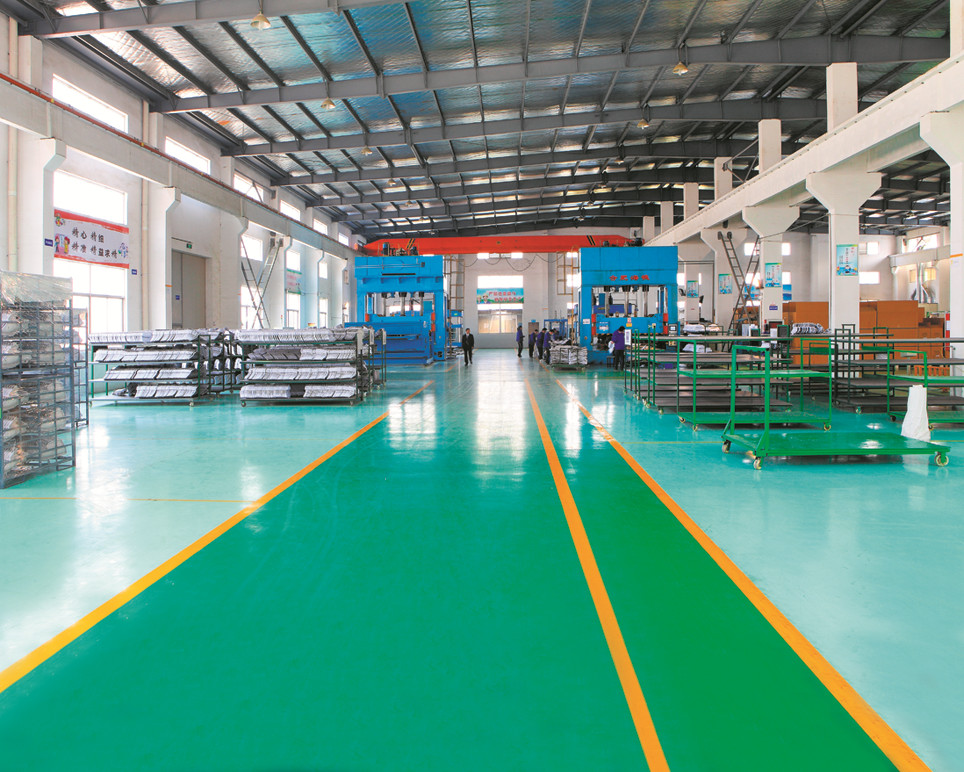High Elasticity Thin Fibreboard Smooth Bright Surface For Home Furnishing / Cupboard