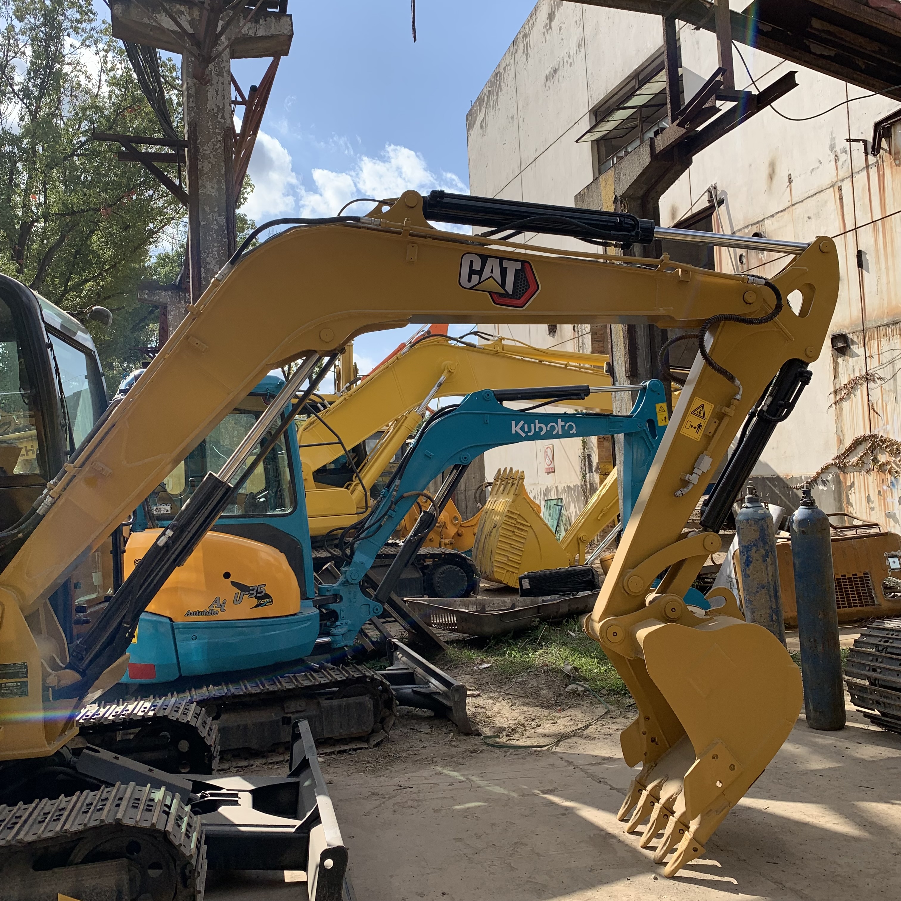 Used Cat 305.5E2 Excavator 305.5 Hydraulic 305.5E Mini Digger Machine Weight 5000 KG
