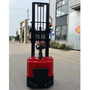 1.5 Ton 4500mm Ride On Forklift Platform Electric Stacker With Reversing Horn