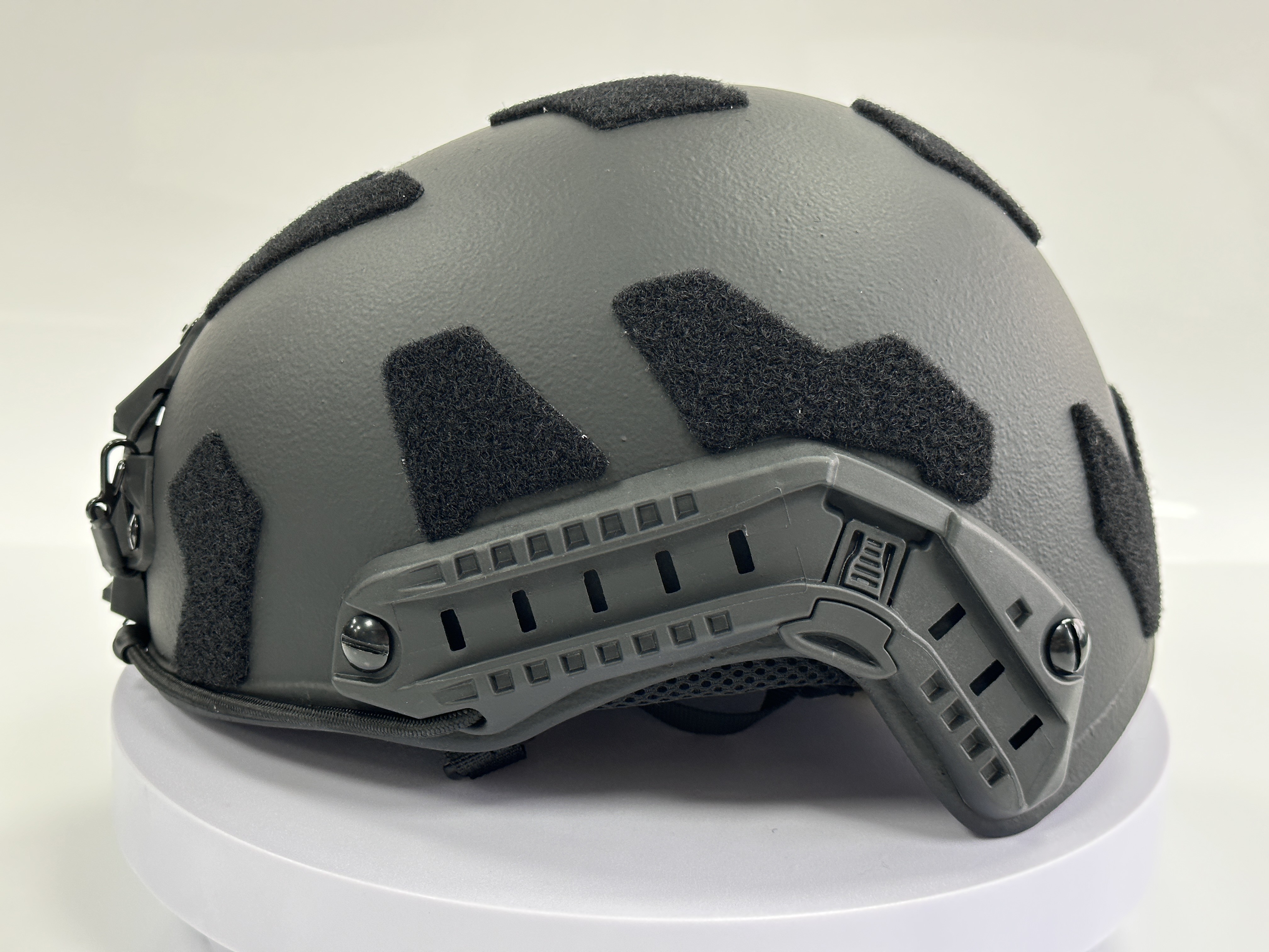 Tactical Ballistic Helmet NIJ IIIA UHWPE Black Color For Men Tactical Military Training