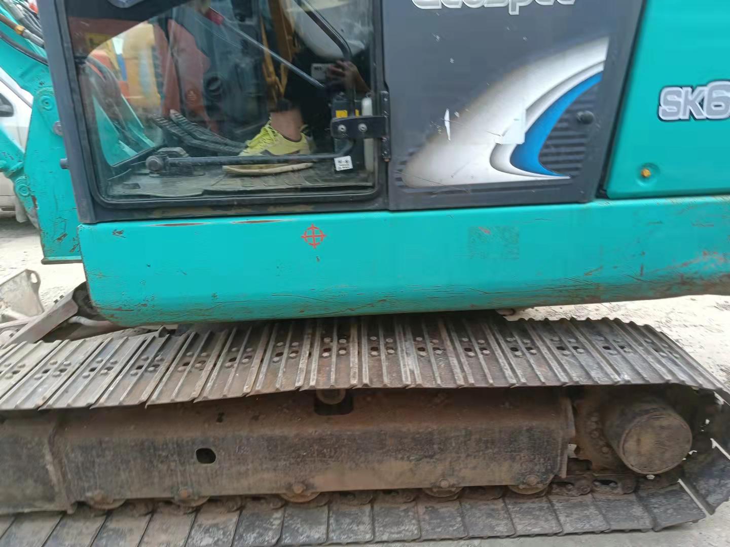Customized Blue YANMAR Kobelco Excavator 5.61TON 35.5KW 1800 Working Hours