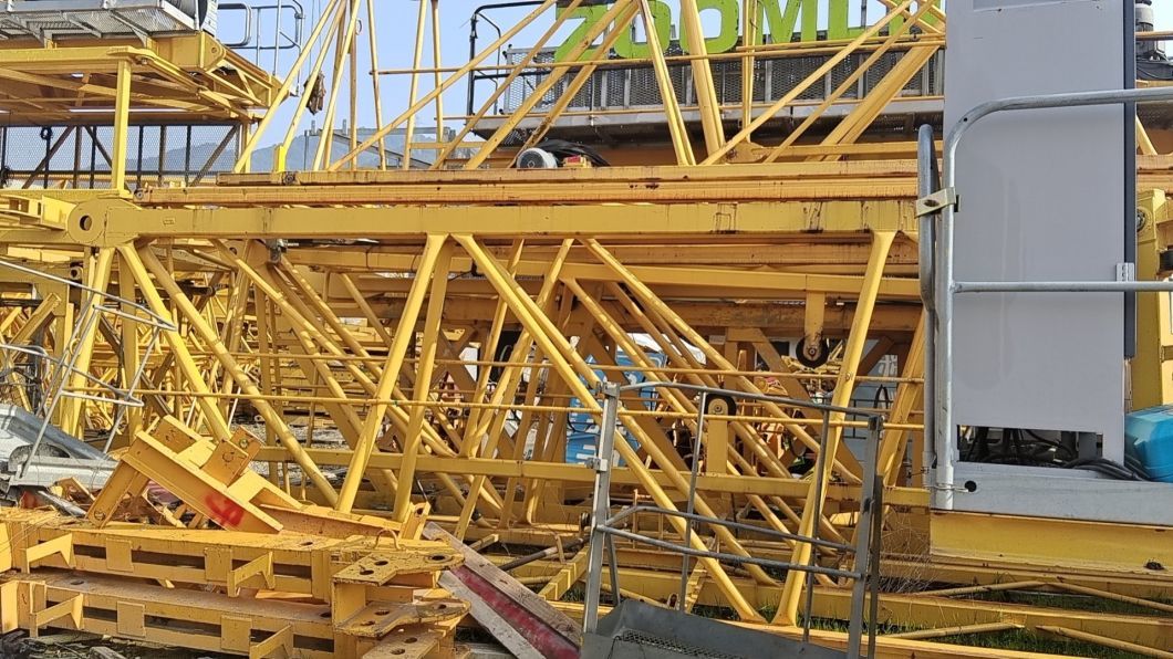 Zoomlion Used Tower Crane (7020-12) Flat Head Tower for Sale