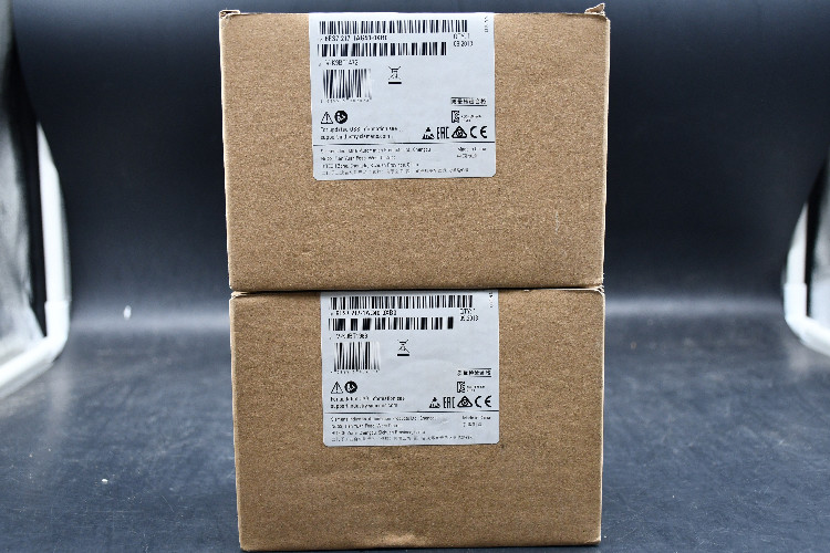Siemens S7-1200 PLC CPU - 14 (Digital Input, 2 switch as Analogue Input) Inputs, 10 (Digital Output, Transistor Output)