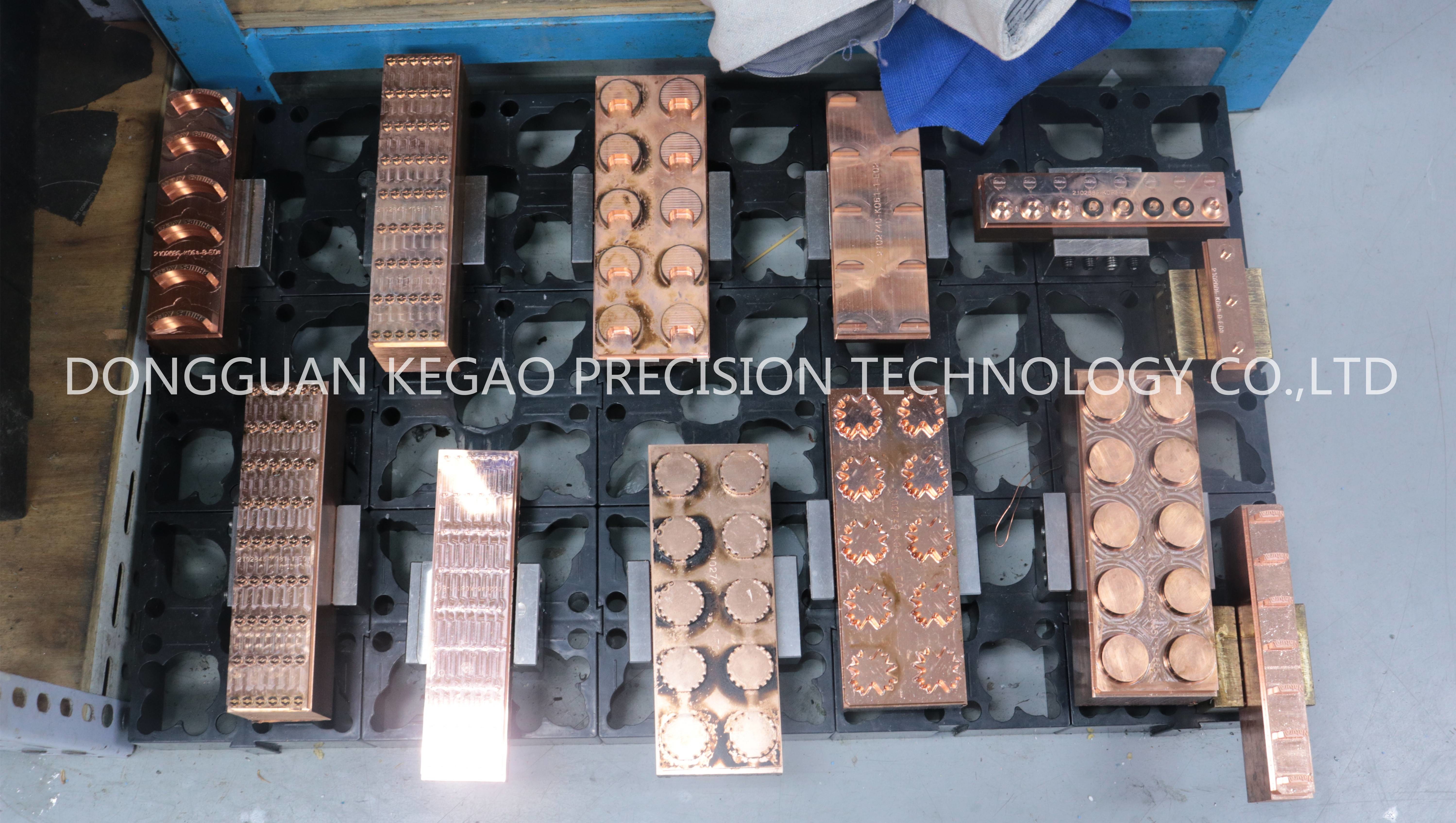 Unimax Material Medical Device Plastic Injection Molding Vdi27 Slider Insert