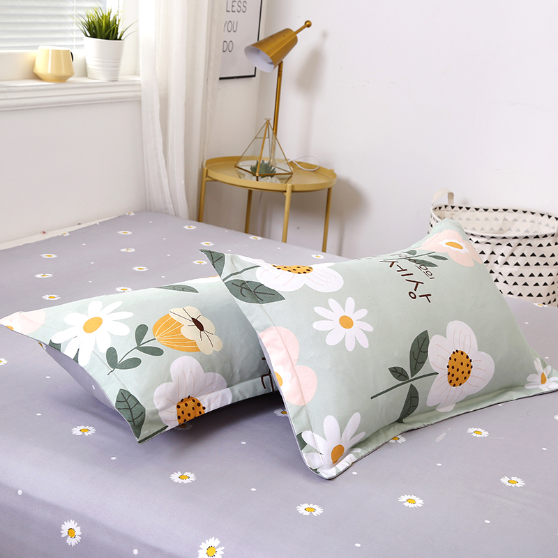 Real Soft 100% Polyester Cartoon Bed Comforter Cover Brushed Microfiber Bedding Set
