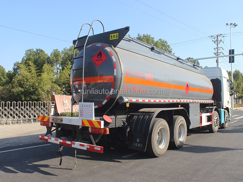 FOTON AUMAN 8x4 24.68cbm Chemical Tank Truck For Flammable Fluid Methanol Ethanol