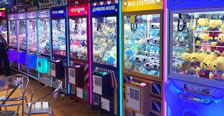 1 Player Crane Claw Machine / Telephone Toy Crane Machine For Shopping Mall
