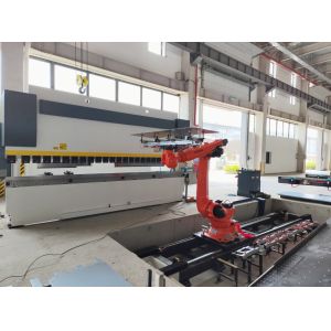 China Flexibility And 210kg Payload Advanced Industrial Robot Cell With KR C4 Controller on sale
