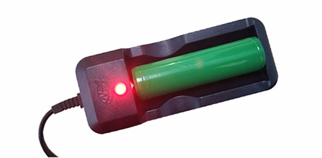 180Lm IPX7 18650 Rechargeable Tactical LED Flashlight Durable Mouse Tail Switch