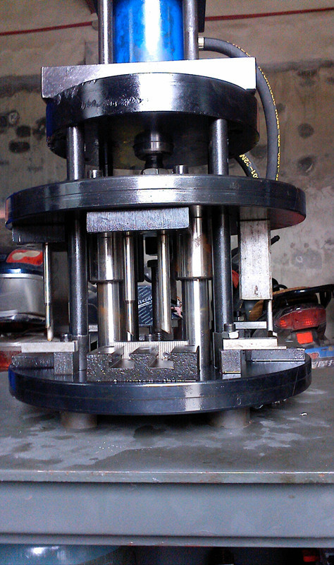 Hydraulic Aluminum Profile Punching Machine