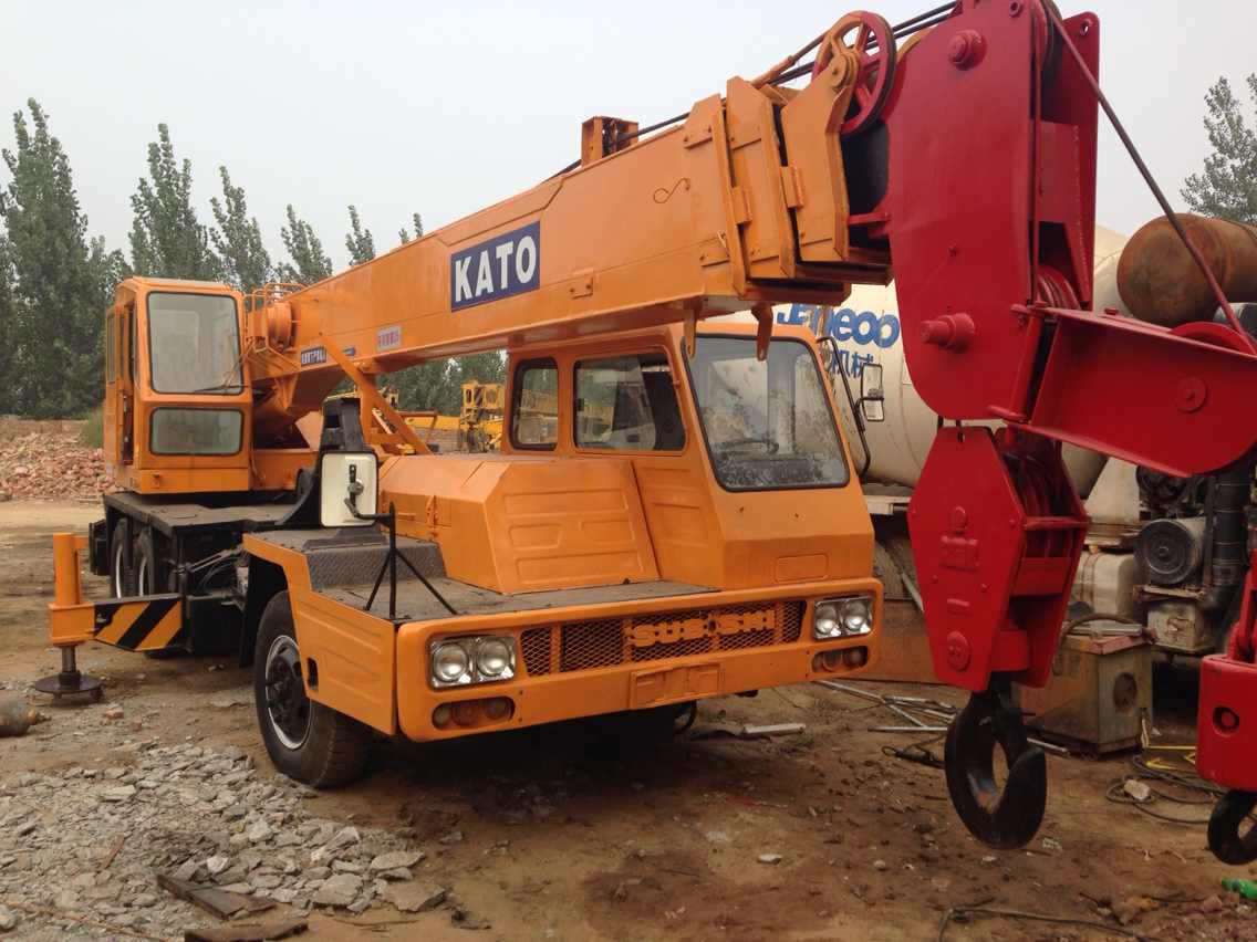 used truck cranes Japan made