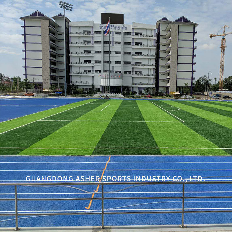 Non Woven Artificial Football Pitches Water Permeability Bottom Fake Grass Type