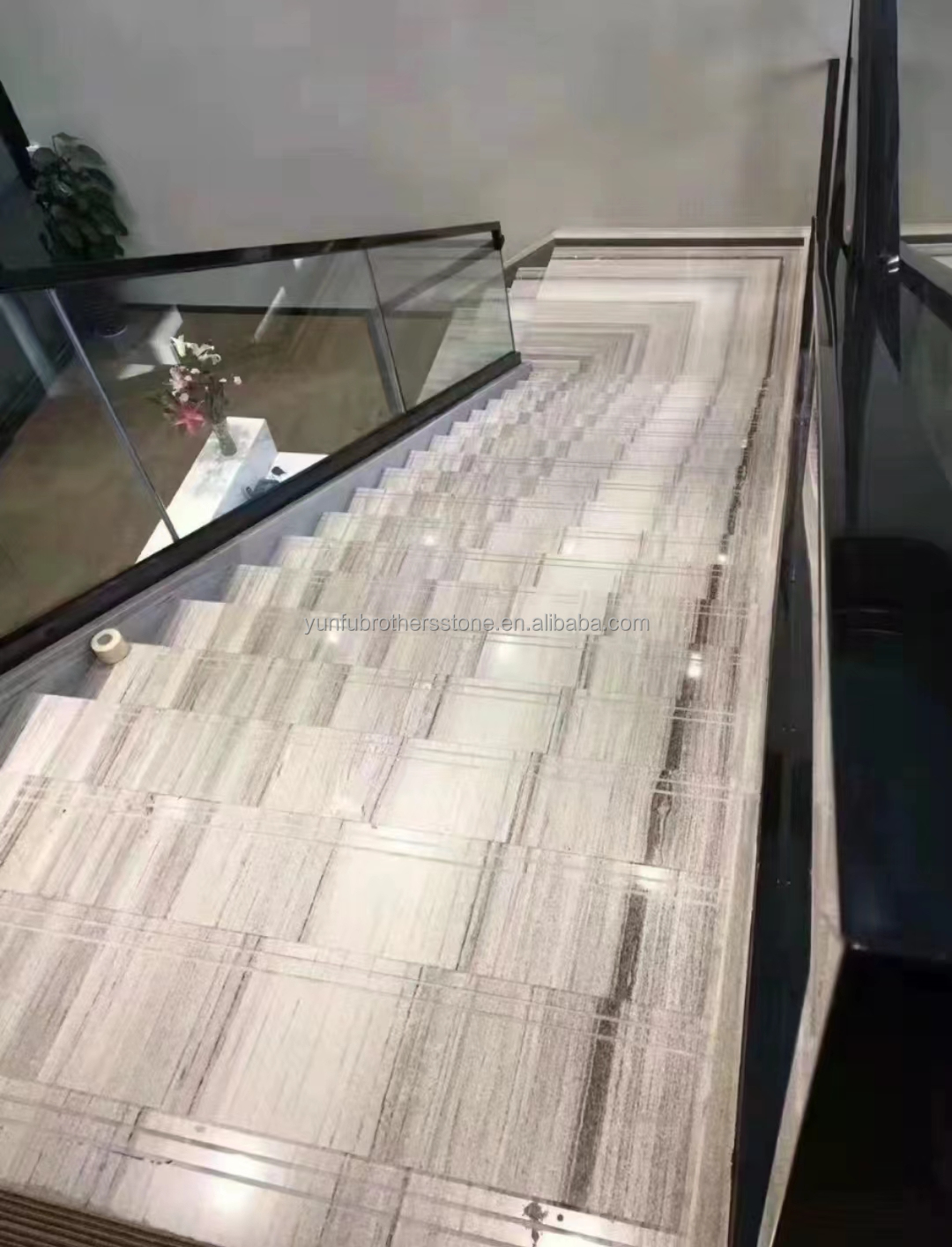 Natural Stone Stairs in Modern European Style with Cut-to-Size Big Slab Polished Tiles