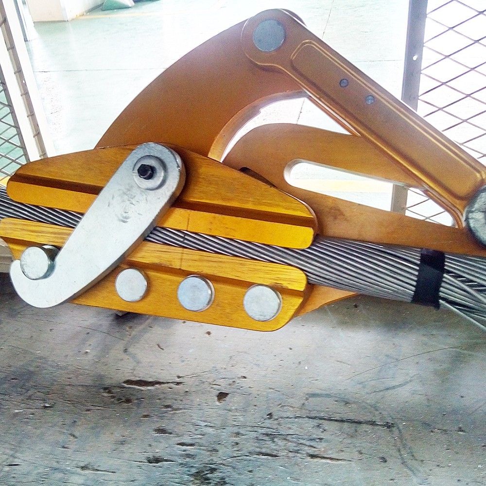 Aluminum Alloy Self Gripping Come Along Clamps Conductor Cable Grip