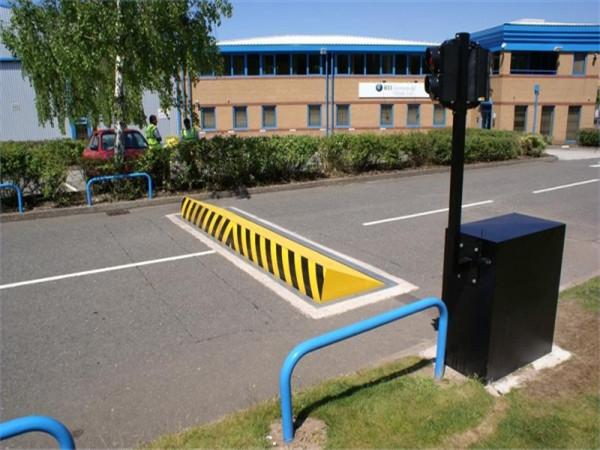 Full automatic anti-riot heavy duty security hydraulic road spikes blockers with