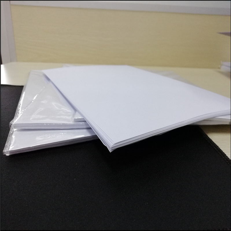 Free Sample Office White Woodfree Offset Paper Jumbo Roll for Custom Orders