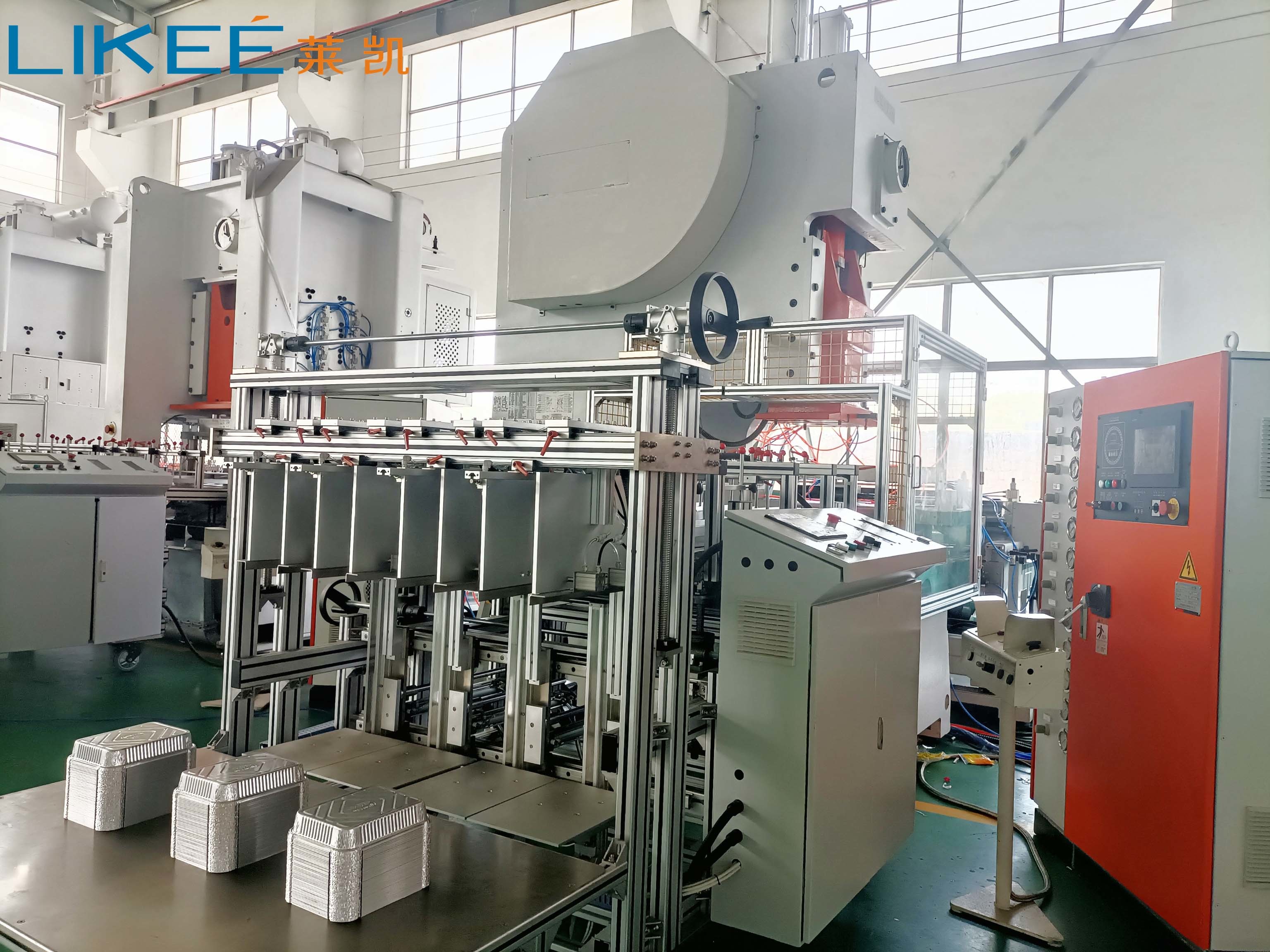 18.5KW 3-4 Cavities Solenoid Valve Aluminium Foil Container Production Line With Capacity Of 12000 Pcs/hour