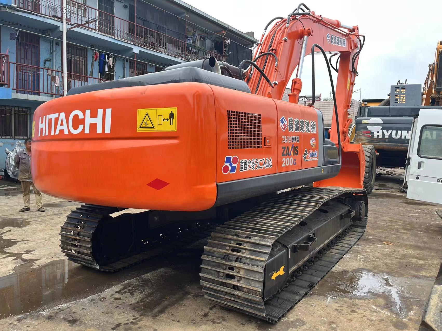 20T Hitachi Used Mining Excavator With Bucket Capacity From 0.25m3 To 1.0m3