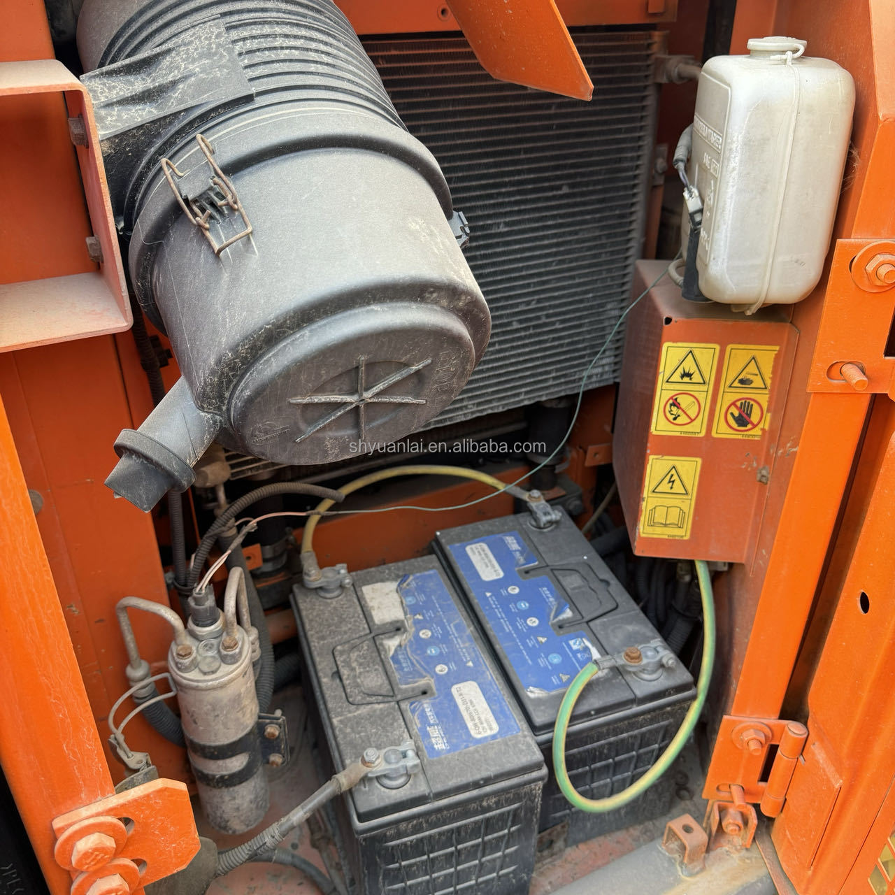Original Hydraulic Valve Used Hitachi Excavator ZX60 with High Comfort and Safety