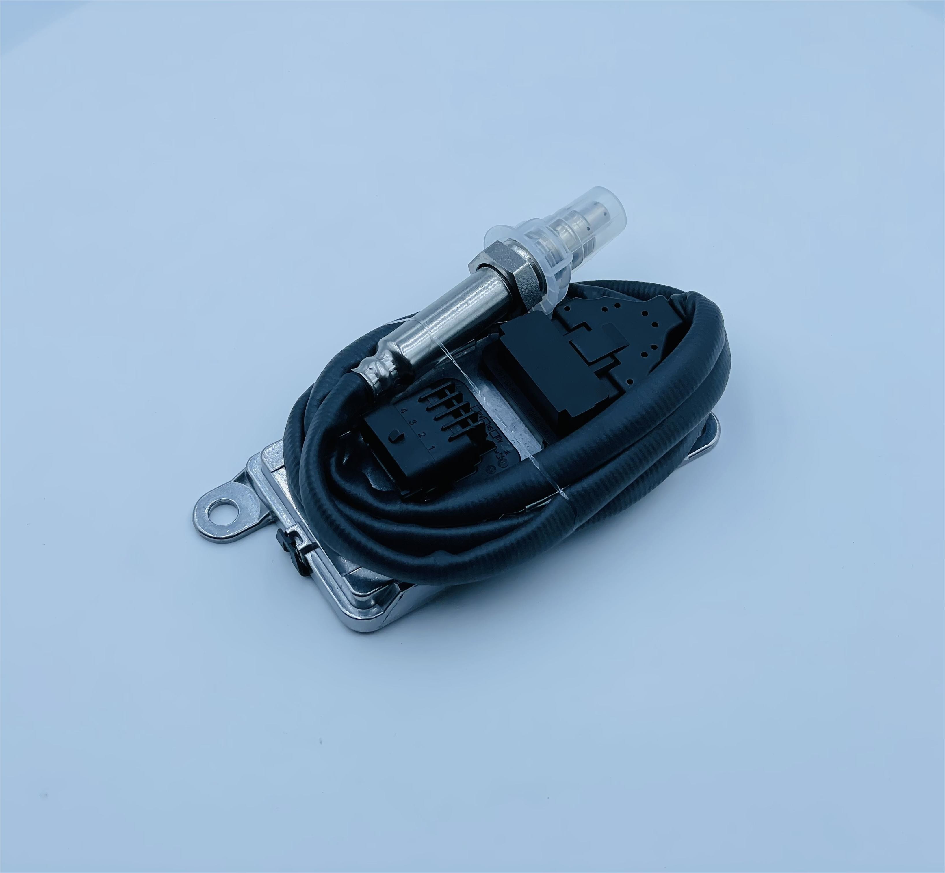 Engine NOx Nitrogen Oxide Sensor For Cummins OEM 5WK96756A 5WK96756