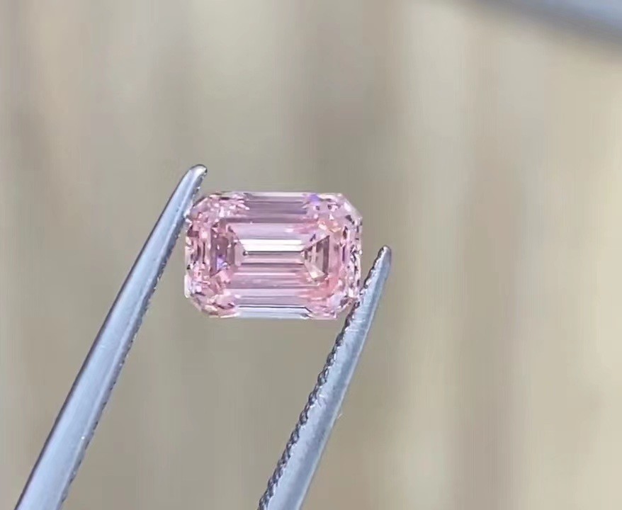 Unmounted CVD Polished Loose Diamonds Stone Pink Emerald 0.65CT