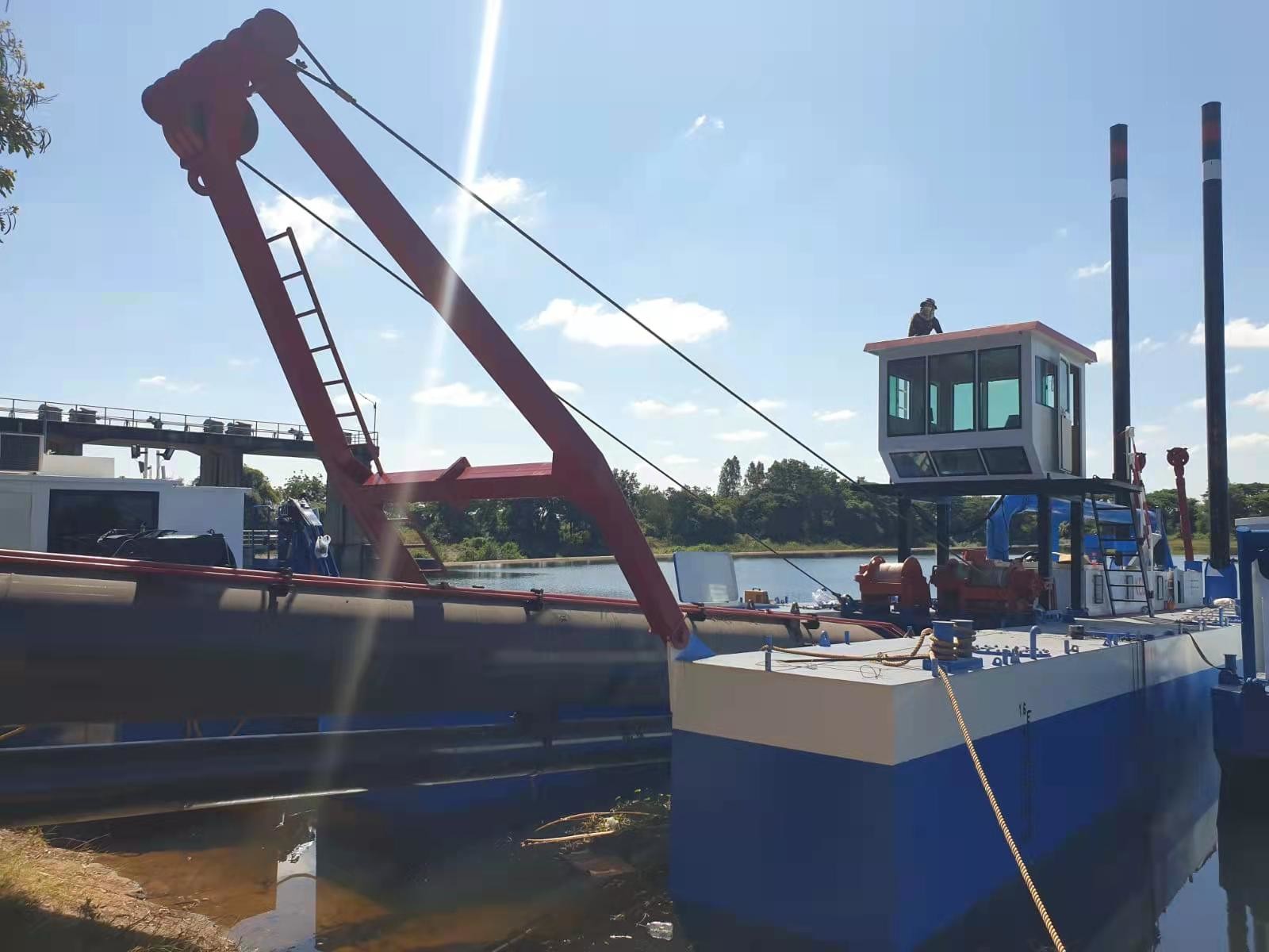 Weichai Diesel Engine Cutter Suction Dredger 14 Inch With Tug Boat