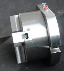 KM High Speed Air Chucks feature a titanium chuck body