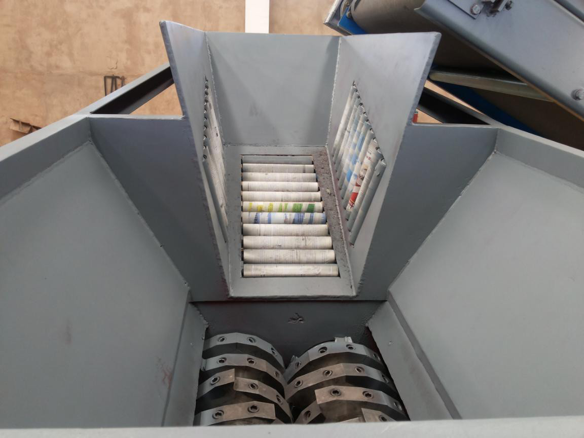 ZPS-1000 Used Tire Shredder，Tire Shredder, Tire Crusher,Tire Shredding Machine- For Tire Recycling Plant