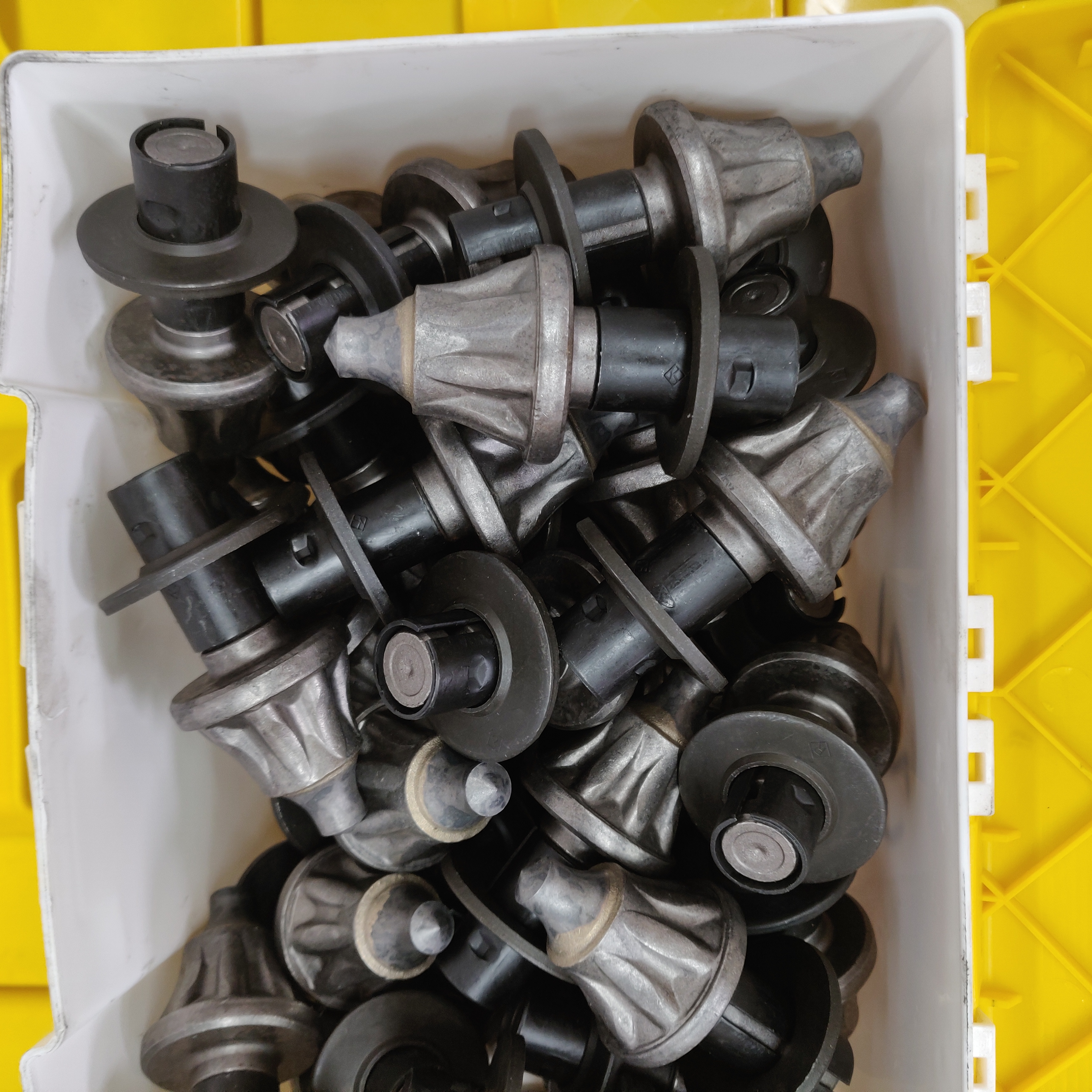 Imported Engine Pavement Cold Milling Bits for Road Milling Machines Cutter Teeth Picks