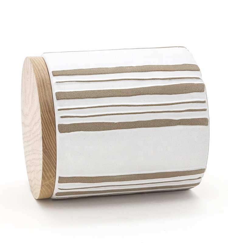 Kitchen Ceramic Coffee Storage Jars Tea Sugar Food Storage Ceramic Canister With Wood Cover