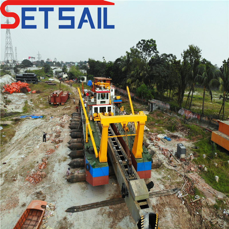 18 Inch Self Propelled Cutter Suction Dredger for Sale
