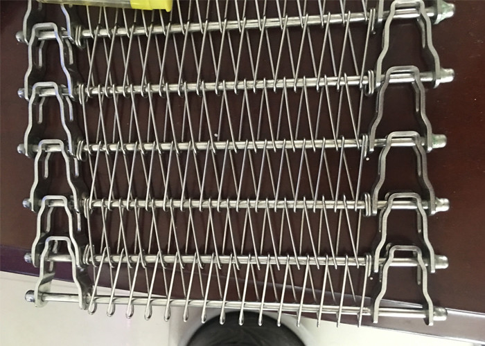 Food Grade Spiral Mesh Conveyor Chain , SS Conveyor Belt For Vegetable Blanching