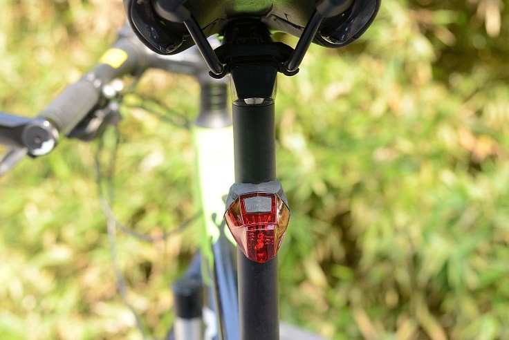 USB Rechargeable Bike Back Light With Seatpost Mounting 1 X USB Cable Included