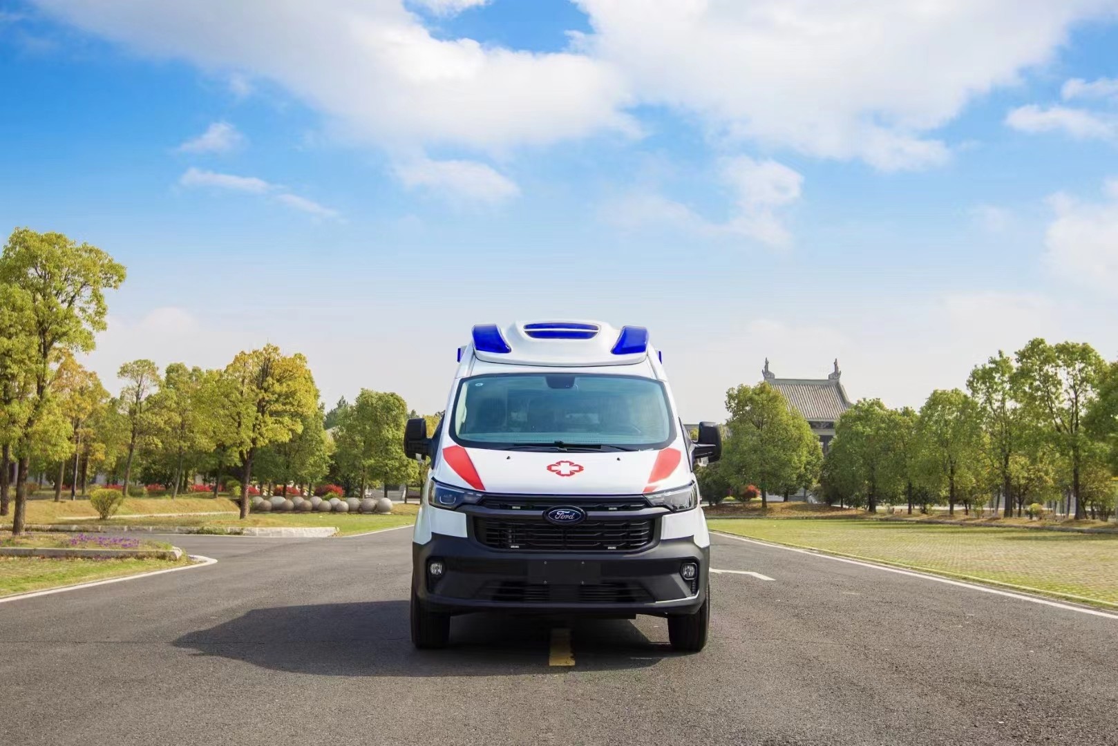 4x2 Ford Medical Emergency Ambulance Car With 12 Months Warranty