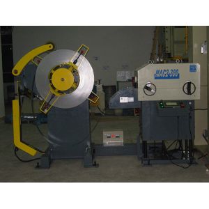 China Fully Automatic Plate Metal Coil Leveling Feeder Vertical Unwinding Machine on sale