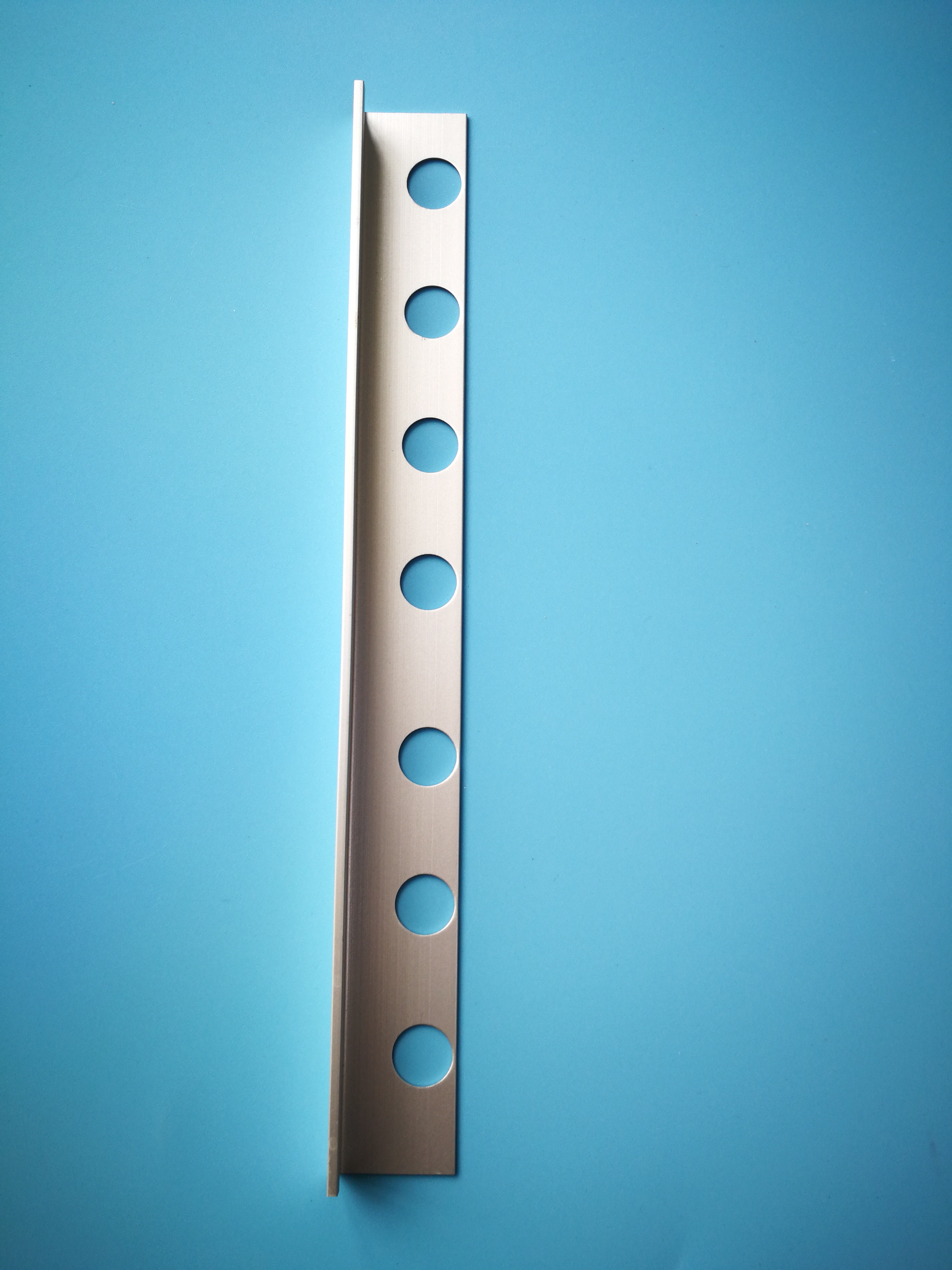 L Shape 10mm Tile Edge Trim