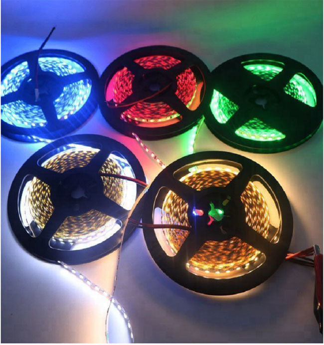 White Waterproof LED Flexible Strip Lights For Holiday Decoration 60 Degree