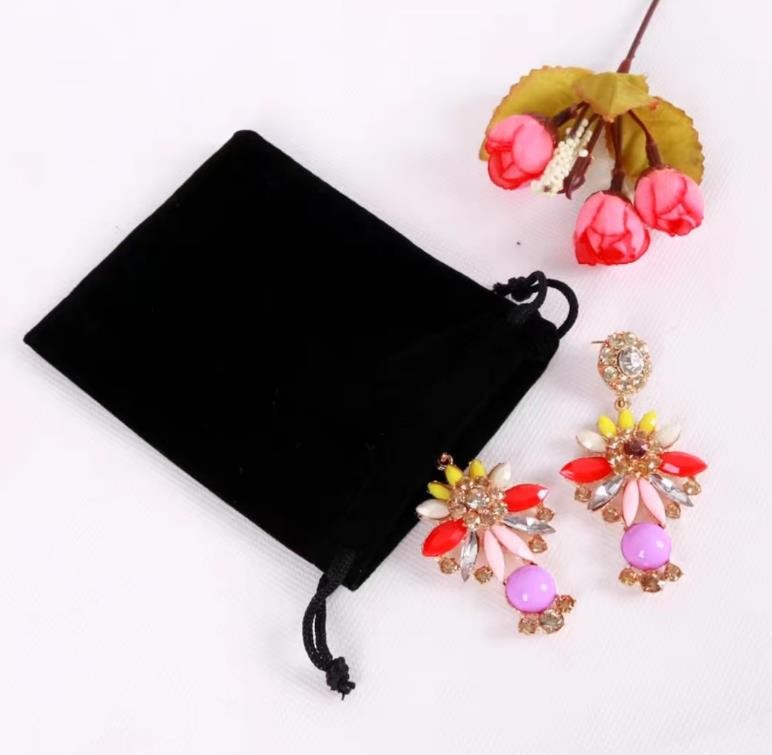 Outdoor And Home Personalized Velvet Bags For Storing Handicrafts And Tarot Cards