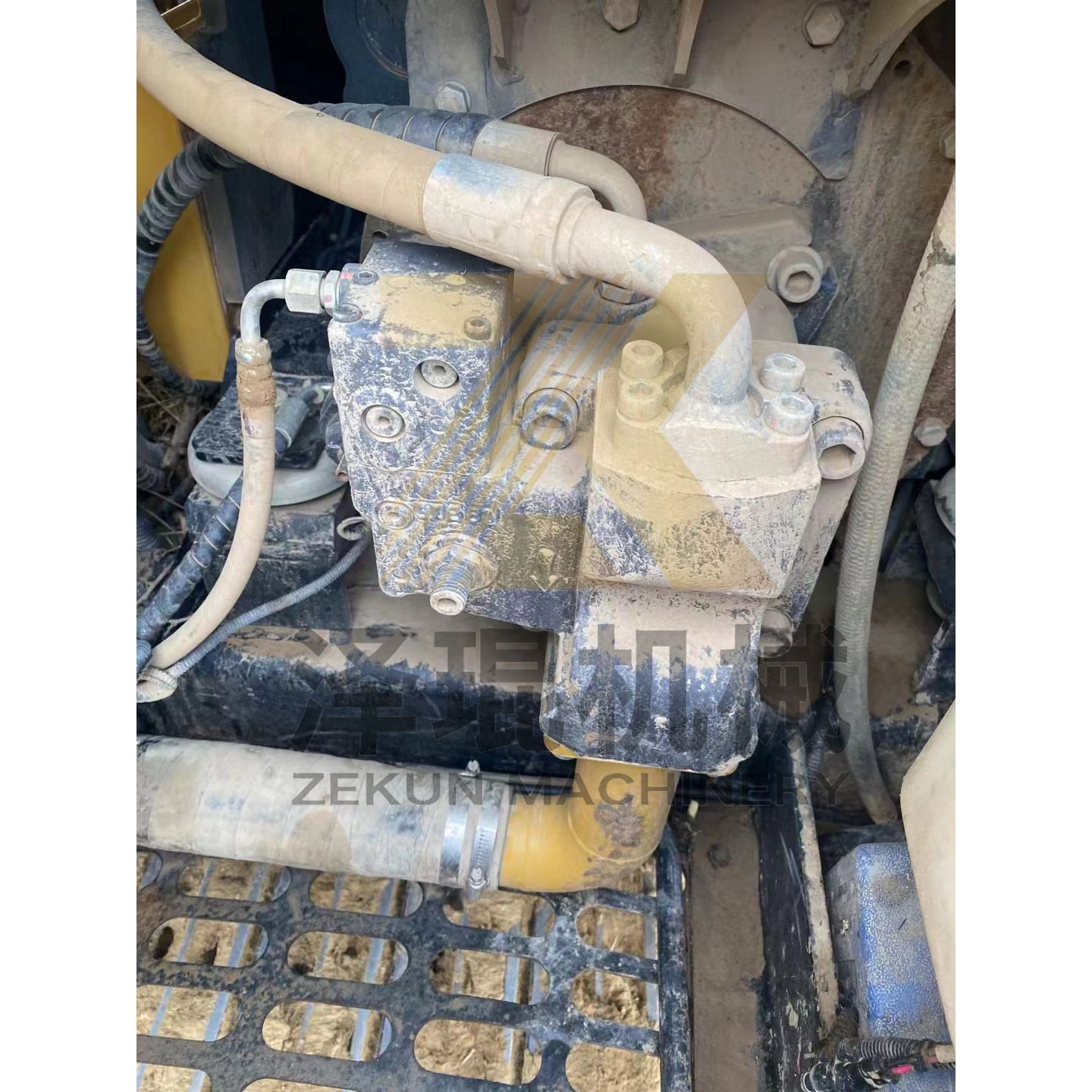 Used Sany SY75C Crawler Excavator in Shanghai with 55 KW Power and 7000 KG Weight