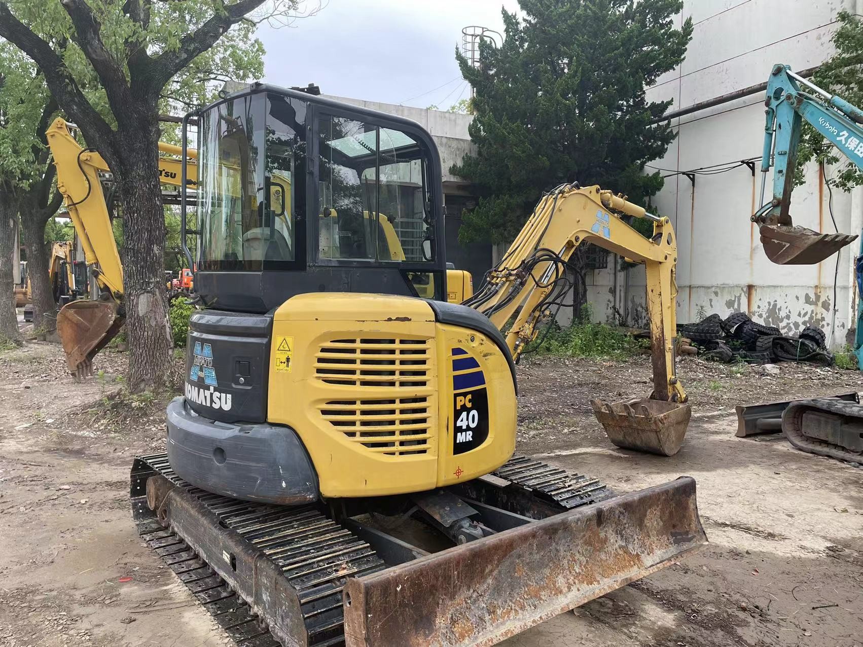 Enclosed Cab Used Komatsu Mini Excavator PC40MR-2 PC35MR-2 PC40MR-2