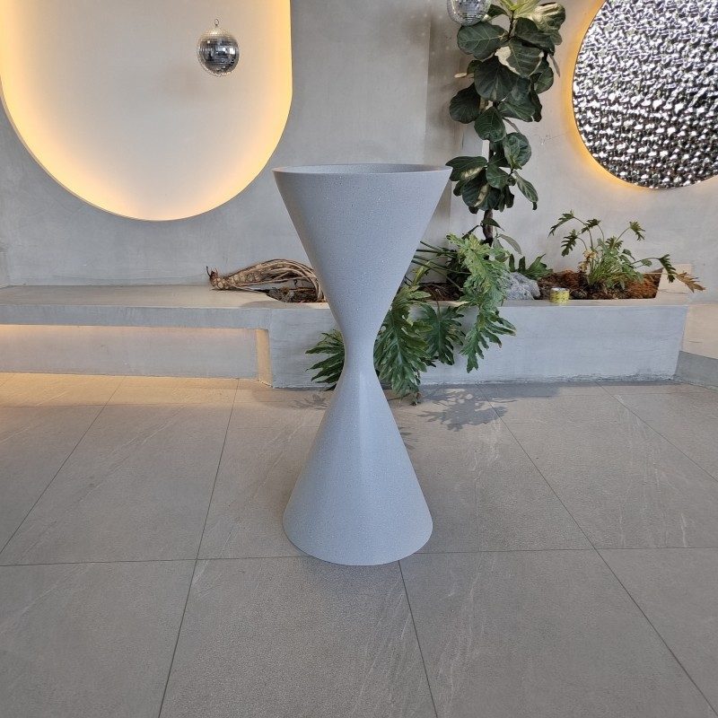 Shopping Mall Resin Fiberglass Artificial Flower Planters For Indoor Outdoor Decor