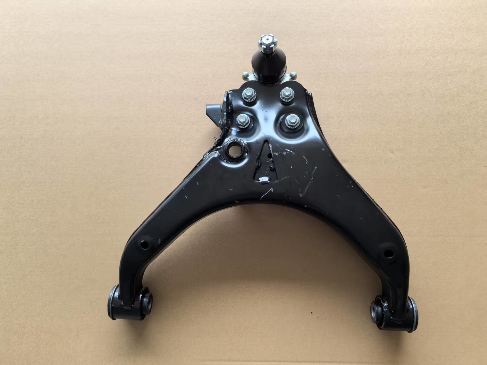 Left Lower Suspension Control Arm 8979458441 For ISUZU DMAX MUX High Quality Include Joint Ball And Rubber Bushing
