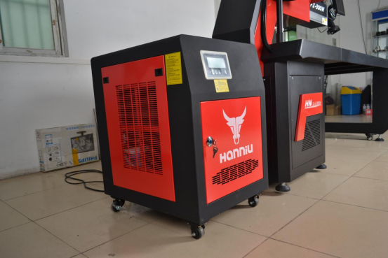 300 Watt 500 Watt YAG Laser Welding Machine With Continuous