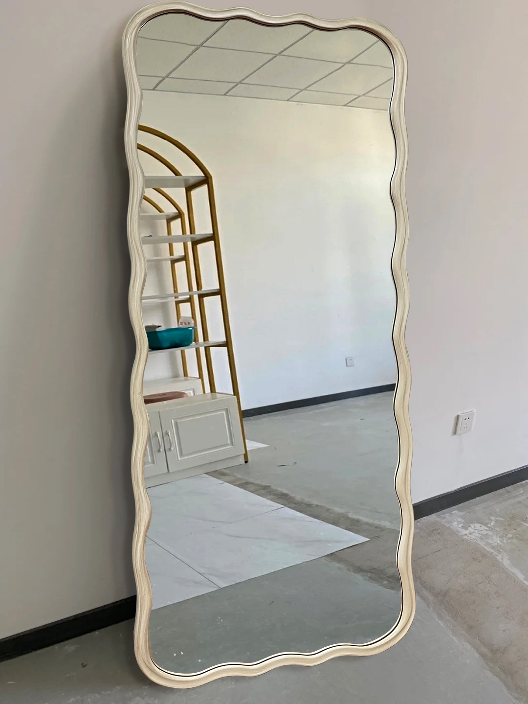 Customized Floor Length Oversized Floor Mirror Wooden Frame 71x32