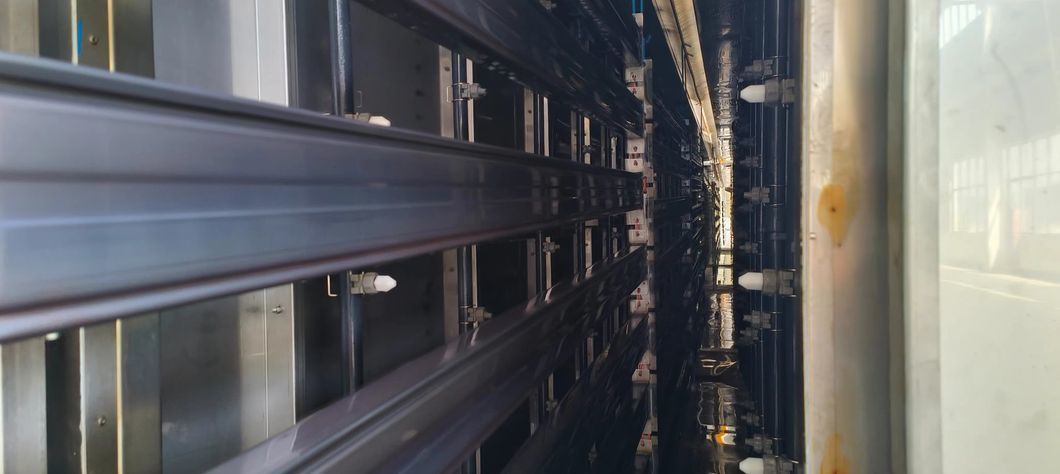 Automatic Electrostatic Powder Coating Line with PP Spray Booth for Metal Shelves